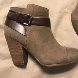 Dark tan ankle boots